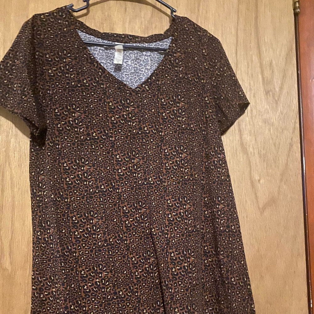 Lularoe Christy Tee